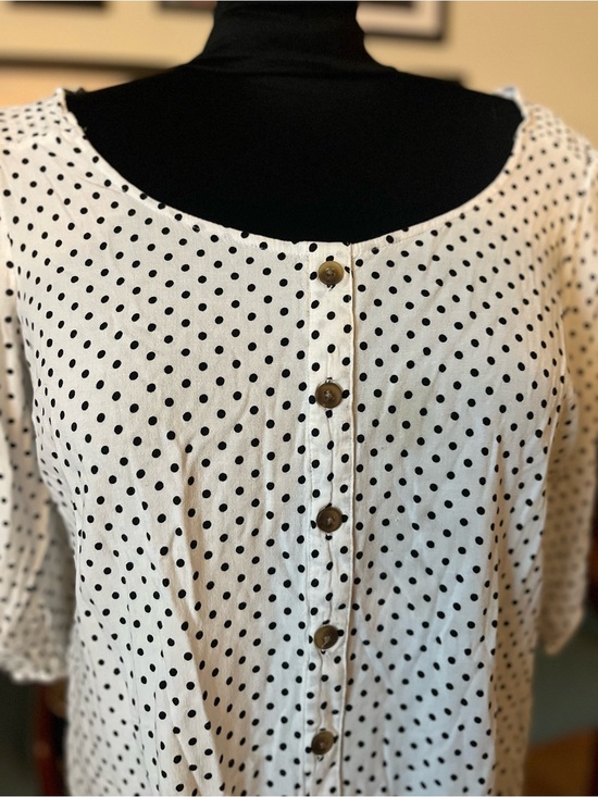torrid Tops - torrid White Polka Dot Button-Front Blouse